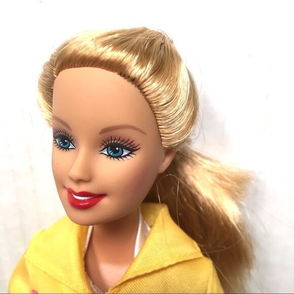 Vintage 1998 Barbie doll in Easter dress & jacket - Picture 8 of 10